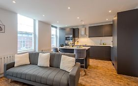 Pass The Keys 5B One Bedrom Central Modern Apartment