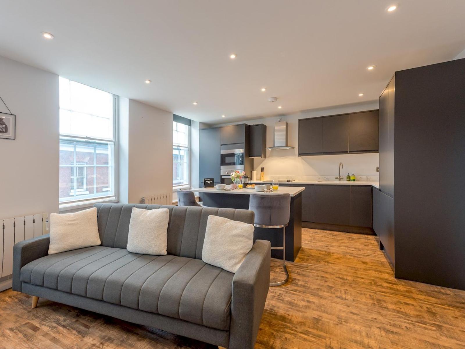 Pass The Keys 5B One Bedrom Central Modern Apartment Shrewsbury Exterior photo